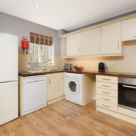 Hopton Cottage - Darwin Lake Holiday Village มัทล็อก ภายนอก รูปภาพ