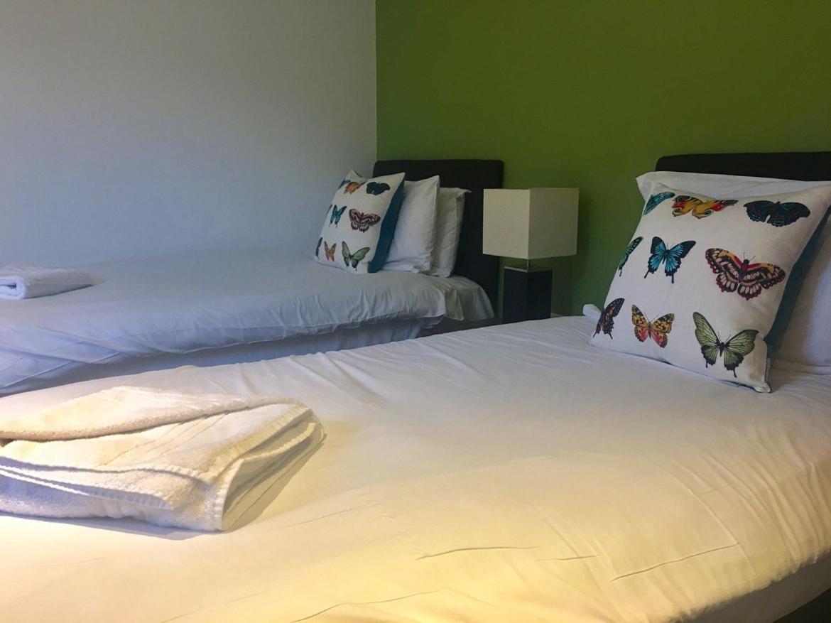 Hopton Cottage - Darwin Lake Holiday Village มัทล็อก ภายนอก รูปภาพ